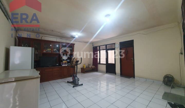 Favorit Jarang Ada For Sale Rumah Lebar Muka 23 Mtr di Srimahi
