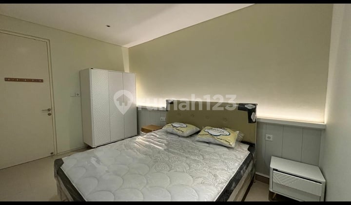 2-Storey Fully Furnished House in West Citraland Surabaya