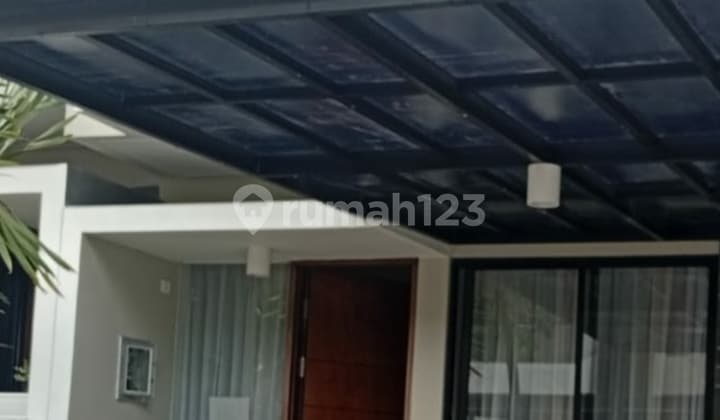 Rumah 2Lantai Full Furnish di Citraland Surabaya Barat