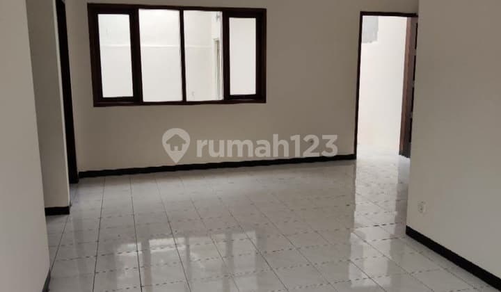 Rumah Siap Huni Di Citraland Surabaya Barat
