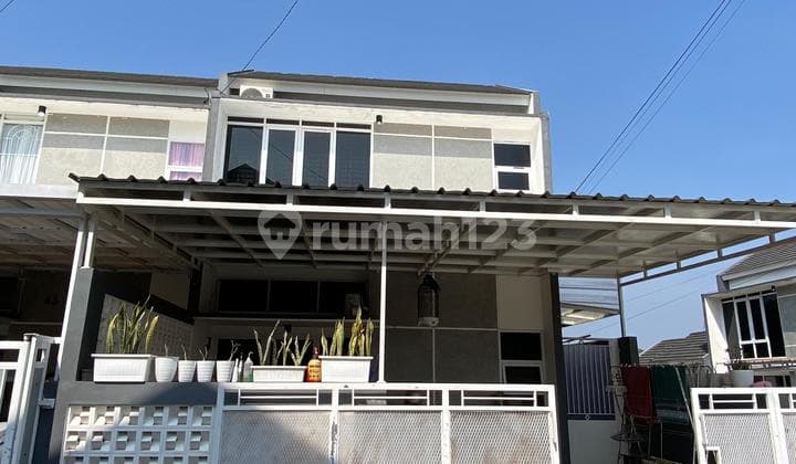 Rumah Exlusive 2lantai Nyaman Dan Asri Dekat Pintu Tol Cileunyi