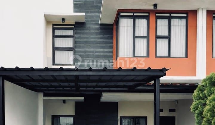 2-Story Exclusive House Near UIN Panyileukan Cibiru Campus