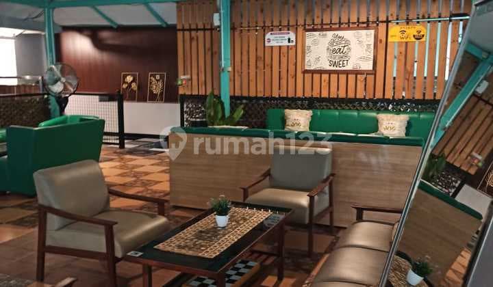 Ruang Usaha Aktif Teras Coffe & Eatry Kiara Payung Jatinangor