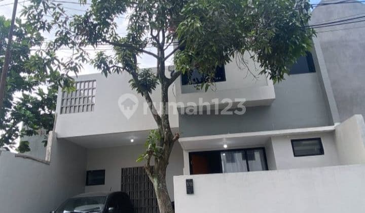 Rumah Exlusive 2 Lantai Di Cluster Cisaranten Wetan One-gate