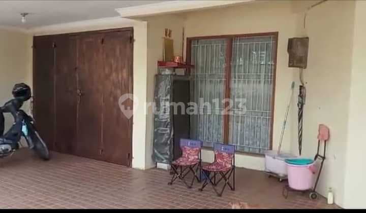 Rumah Hadap Timur