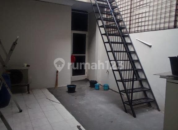 Dijual Rumah Hadap Utara