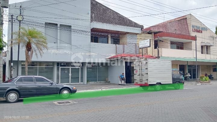Ruang Usaha Strategis Dekat Xt Square Yogyakarta