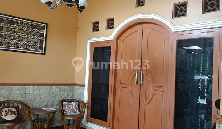 Ready-to-Occupy House in Strategic Location in Central Yogyakarta