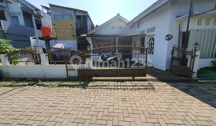 Rumah Kos Dijual di Jatisari Mijen Semarang Kost di Masjid Jami, Jl. Alun-Alun Jatisari, Jatisari, Mijen, Kota Semarang, Jawa Tengah, Indonesia, 50275, Mijen 275.0 M² SHM