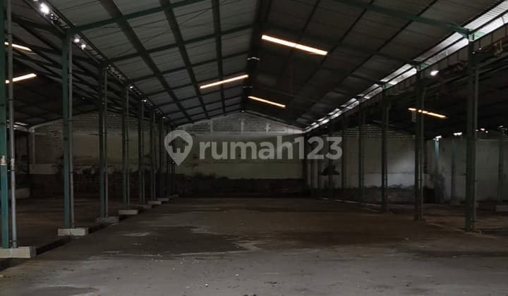 Gudang Murah Strategis Pinggir Jalan di Gunung Pati Semarang
