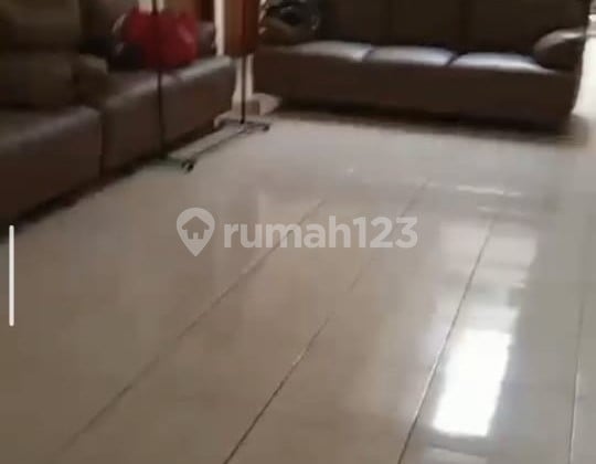 Rumah Penghasil Cuan Dekat Universitas Petra Surabaya Harga Murah