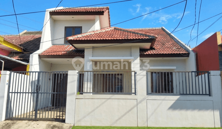 Cari Rumah Besar Dekat Ubaya dengan Banyak Kamar? Surabaya Selatan