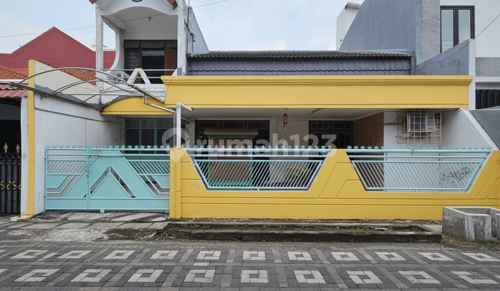 Rumah 2 Lantai Include Perabot, Tinggal Bawa Koper di Bendul Merisi Permai - Surabaya Selatan