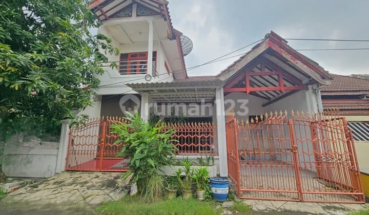 Dijual Rumah Siap Huni 2 Lantai Bendul Merisi Surabaya Selatan - Kamar Banyak