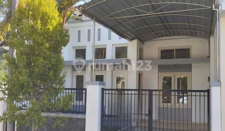 Strategis Dekat Merr & Tol Disewakan Rumah Central Park Gunung Anyar