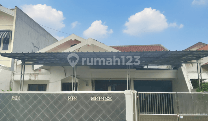 Disewakan Rumah Baruk Tengah Rungkut, Surabaya Timur - Selangkah Raya Merr, Siap Pakai