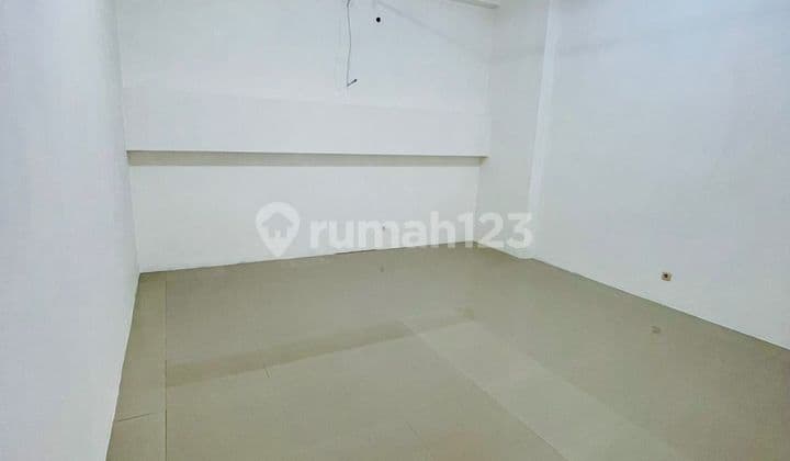 Office SHM di Merr, Parkir Gampang & Siap Pakai