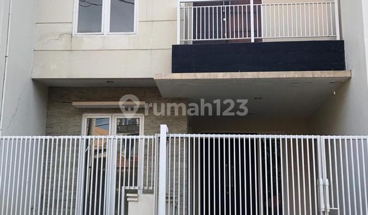 RUMAH BARU DUKUH KUPANG (SHM) SELANGKAH MAYJEN SUNGKONO