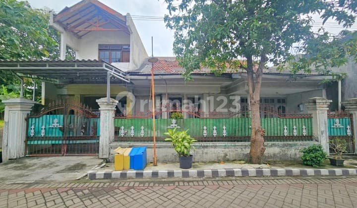 Hot Deal! Rumah Luas di Kawasan Premium Rungkut Menanggal - di Bawah Harga Pasar