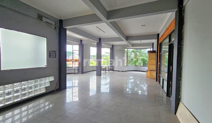 Kantor & Gudang Jadi Satu Disewakan Rumah Barata Jaya Surabaya 2.5 Lantai + Gudang 9X15 Jalan Lebar bisa Akses Truk Besar