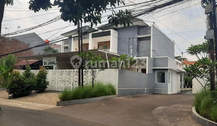 Rumah Siap Huni Posisi Hook, SHM Bebas Banjir di Ciganjur