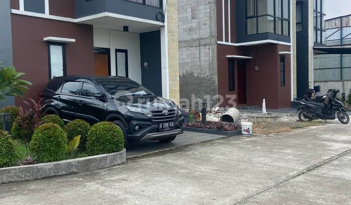 JUAL RUMAH READY STOK DI BEKASI KOTA, 2 KM PINTU TOL JATIASIH