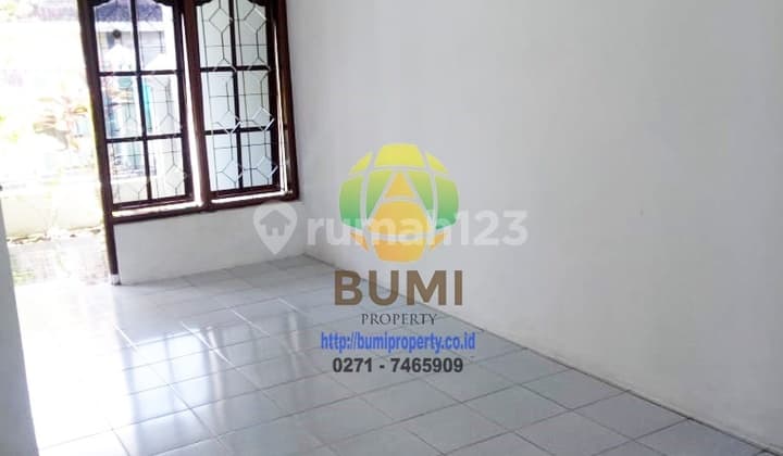 Rumah Dijual Lokasi Gentan 2 Lantai Siap Huni
