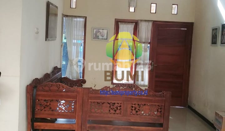 Rumah Siap Pakai Dekat Kampung Batik Laweyan
