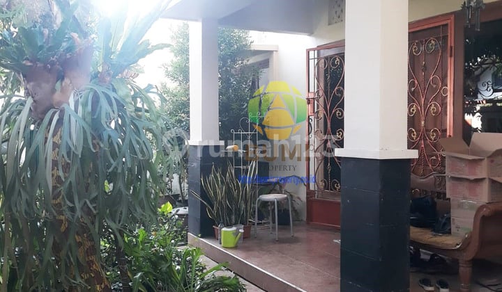 Rumah Minimalis Luas Siap Pakai di Gentan, Solo