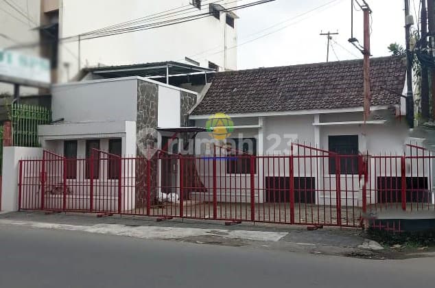 Rumah 1 Lantai Cocok Untuk Usaha Atau Kantor Lokasi Strategis
