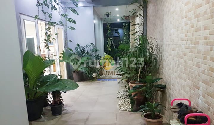 Rumah Mewah Luas Ada Kolam Renang Siap Huni di Wonosari