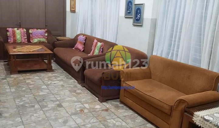 Hunian Klasik Cocok Untuk Guest House Dekat Keraton Surakarta