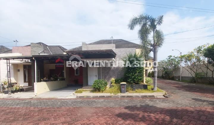 Minimalist Cluster House Ready to Occupy Colomadu