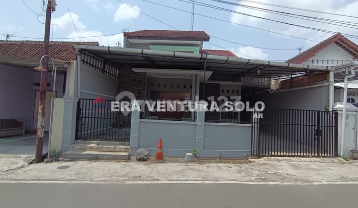 Rumah Siap Pakai Strategis Sawahan