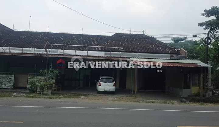 Rumah dan Ruang Usaha Strategis Sragen