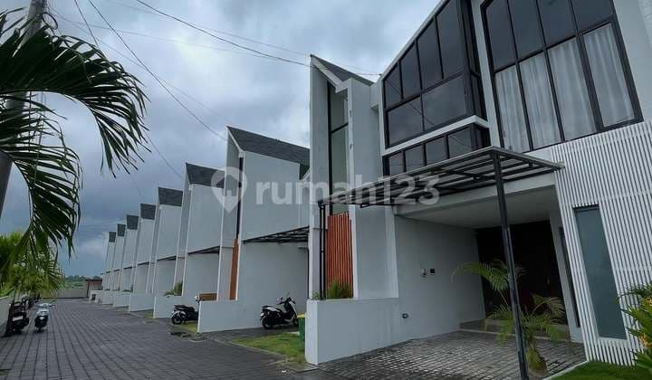VILLA 2LT BARU DENGAN VIEW SAWAH DI BEJI AYU, SEMINYAK - BALI