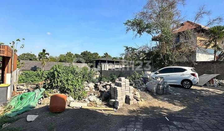 Tanah di Kawasan Villa Pantai Pererenan, Canggu - Bali