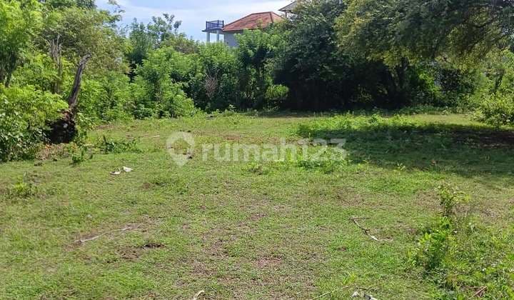 Tanah Hook di Kawasan Pantai Gunung Payung, Nusa Dua - Bali