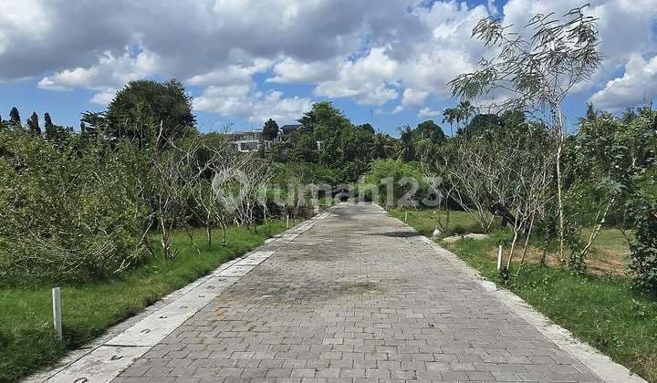 Tanah di Kawasan Villa Pantai Pererenan, Canggu - Bali