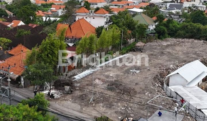 LAHAN JALAN UTAMA PANTAI BATU BOLONG, CANGGU - BALI