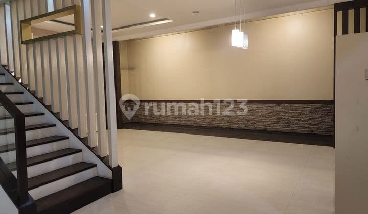 Rumah bagus di janur elok 11x17 kelapa gading