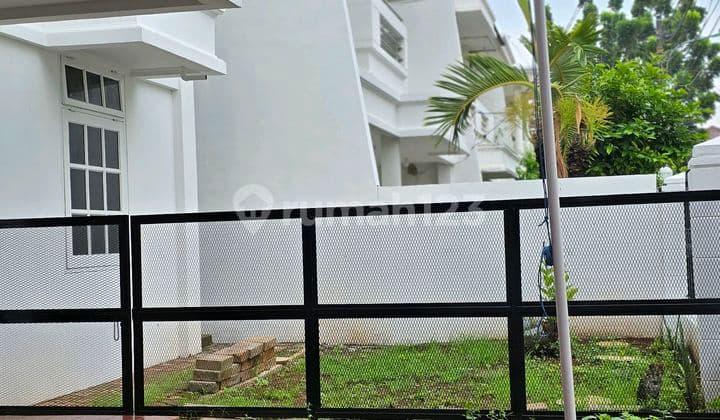 Rumah 4br Dekat Sekolah Taiwan.kelapa Gading Jakarta Utara