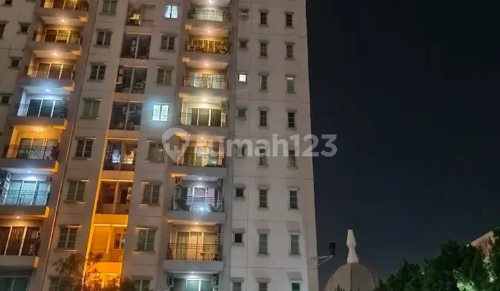 Apartemen Lourdes Frenchwalk Dekat Mal Moi Kelapa Gading Jakarta Utara = Lourdes Frenchwalk Apartment Near Mal Moi Kelapa Gading, North Jakarta