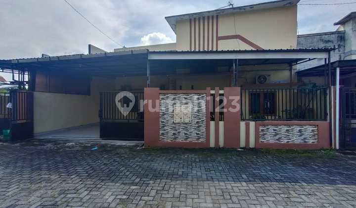 RUMAH CANTIK 1 LANTAI DI JEBRES SOLO