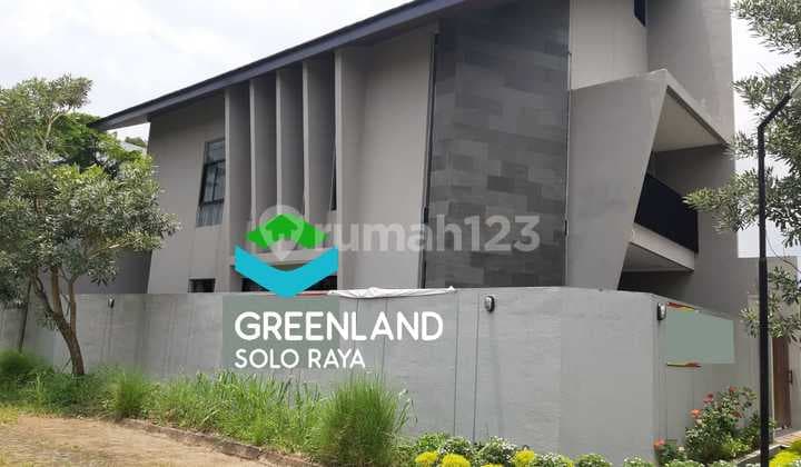 RUMAH BARU 2 LANTAI FULLY FURNISHED DI SOLO BARU