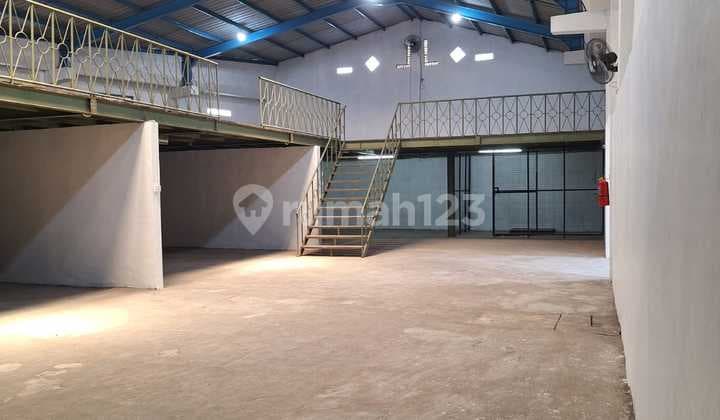 Disewakan:gudang Siap Pakai Didalam Kota Dekat Pusat Perdagangan, Di Kec.banjarsari, Solo.