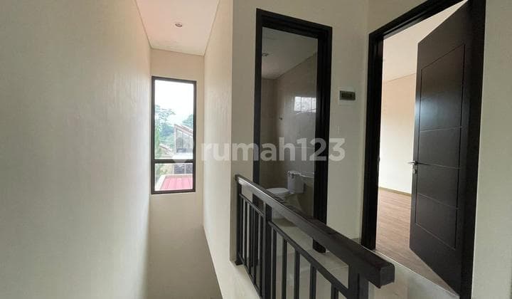 Rumah 2 Lantai LT 72 di Podomoro Golf View Cimanggis