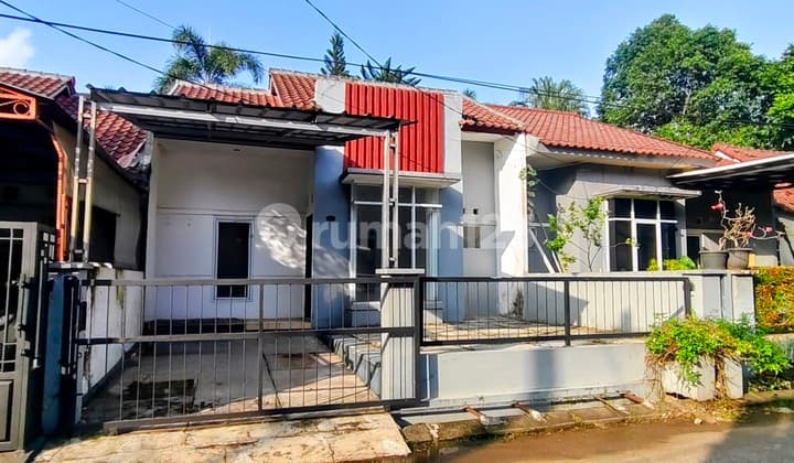 Rumah 1 Lantai LT 112 di Bukit Golf Riverside