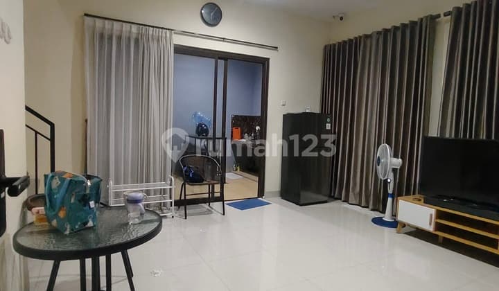 Rumah 2 Lantai Full Furnished LT 120 di Asana Residence