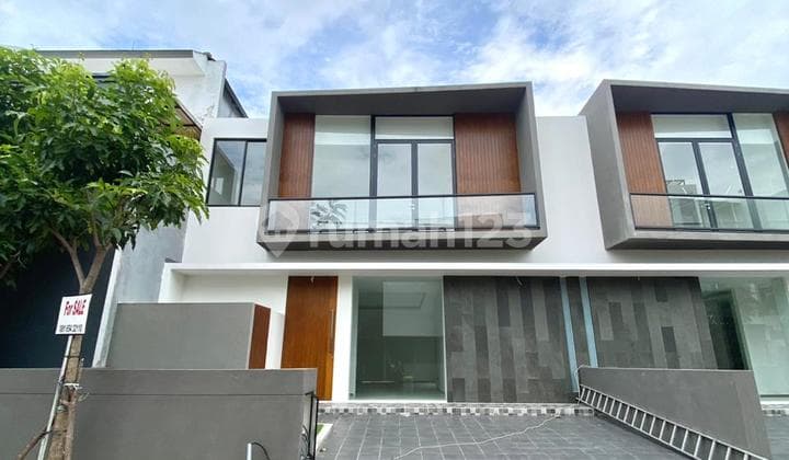 Only 2 Unit! Rumah Baru Lebar 9 Dian Istana Park Avenue